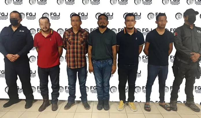 detenidos-matamoros La Fiscalía General de Justicia de Tamaulipas informó el viernes del arresto de 6 hombres presuntamente implicados en el secuestro de 4 estadounidenses y la muerte de dos de ellos en Matamoros