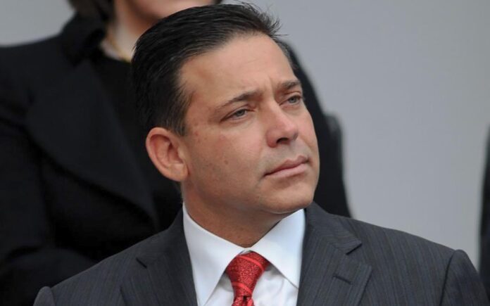 El exmandatario estatal fue arrestado en 2017, pero ha obtenido amparos y ahora enfrentará un juicio de extradición a Estados Unidos en libertad.