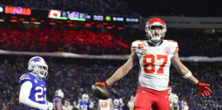 Son ya tres triunfos de Mahomes sobre Allen y compañía en postemporada, y ahora los Chiefs enfrentarán a Baltimore