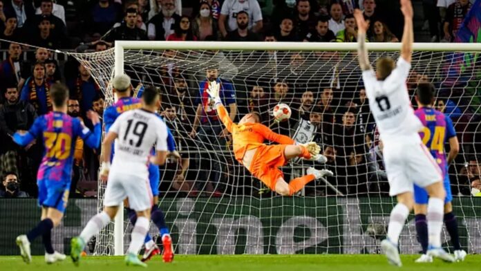 Barcelona 2- 3 Eintracht Frankfurt