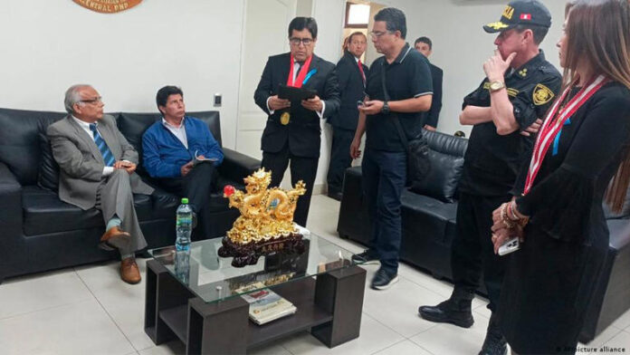 castillo Pedro Castillo pone fin a su gobierno con un autogolpe de Estado, estilo Fujimori