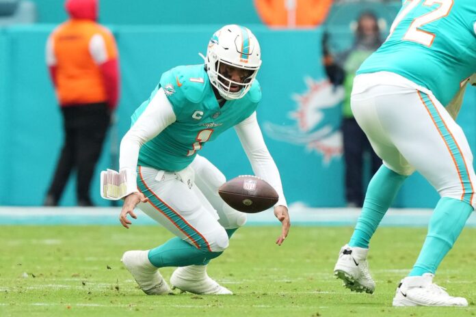 Miami ha perdido cuatro juegos consecutivos, en gran medida por la incapacidad de su quarterback para mover la ofensiva