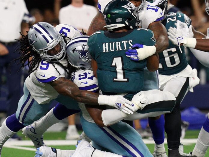 hurts-cow-sack Dallas Cowboys, ya en playoffs, aún tienen cosas por demostrar