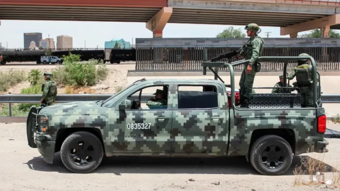 soldados-mexicanos Los detenidos pertenecen al grupo criminal La Plaza, y estaban en posesión de un fuerte arsenal bélico