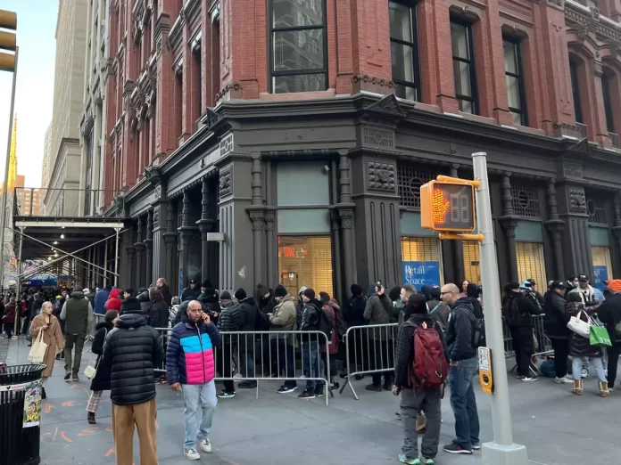 tienda-mariguana Nueva York se unió en marzo de 2021 a los estados de EE.UU. que han legalizado el consumo de marihuana, pero hasta hoy no había tiendas en las que se pudiera comprar cannabis legalmente