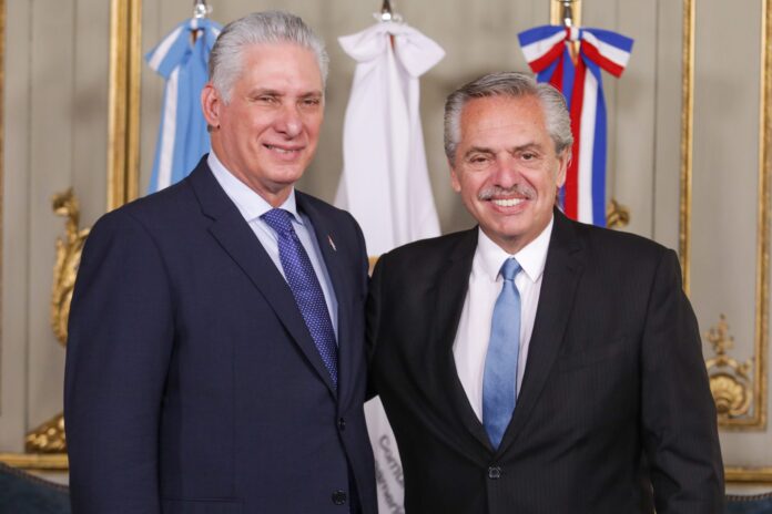 Argentina y Cuba Los presidentes de Argentina y Cuba se reunieron un día después de la VII Cumbre de la Comunidad de Estados Latinoamericanos y Caribeños (Celac).