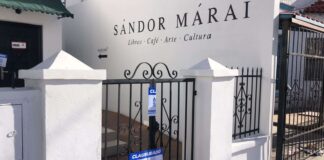 El nombre de la librería Sándor Márai, en homenaje al escritor y periodista húngaro clausurada por falta de permisos municipales
