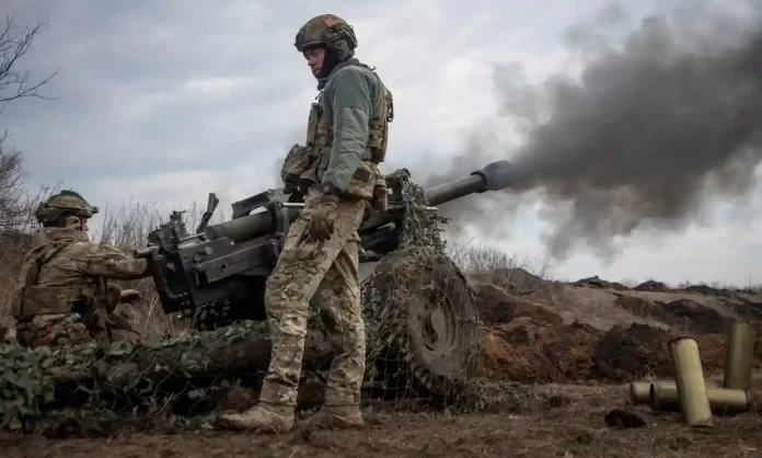 Las fuerzas rusas continúan intentando romper las defensas ucranianas con asaltos en varias áreas y bombardeos de artillería.