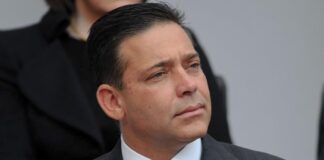 El exmandatario estatal fue arrestado en 2017, pero ha obtenido amparos y ahora enfrentará un juicio de extradición a Estados Unidos en libertad.