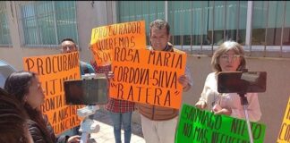 Una manifestación de víctimas de fraude tuvo lugar frente a la Producraduría de Hidalgo contra funcionarios coludidos con la presunta estafadora.