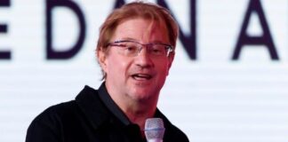 Andrés Roerme enfrenta más de 60 denuncias en su contra por abuso sexual y violación de igual número de mujeres que lo señalan como su agresor.