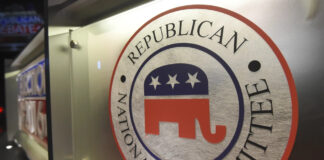 Las reglas del Comité Nacional Republicano no abordan si uno de sus candidatos enfrenta procesos penales, como en el caso de Trump.