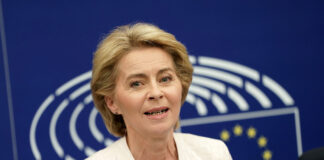 Bruselas urge a acordar la ayuda de 50.000 millones a Ucrania pero recuerda que "no es sólo tarea europea"