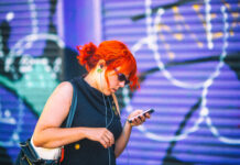 Las pantallas, usurpadoras de la existencia