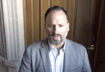 «No se paraliza el servicio, se protege»: Santiago de la Peña responde a críticas por movilidad en marchas