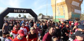 Cupido se hace presente en Carrera de Parejas