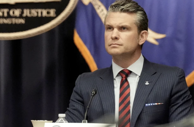 Washington advierte a Irán: «O hay acuerdo o caerán las bombas»