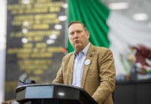 “No es odio, es convicción”: Carlos Olson responde a manifestación LGBT en el Congreso