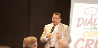 Escucha Cruz Pérez Cuéllar inquietudes de jóvenes empresarios