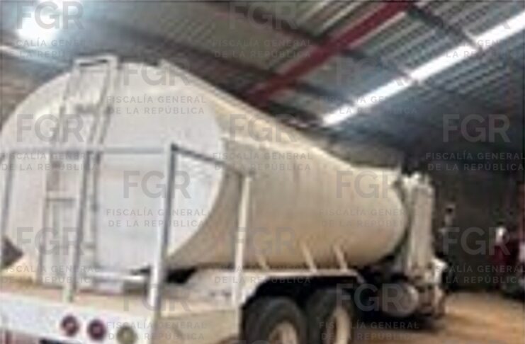 FGR asegura más de 100 mil litros de hidrocarburo y vehículos en cateo en Aldama