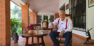 Reaparece AMLO: presenta libro, ataca a la prensa y da espaldarazo a Sheinbaum