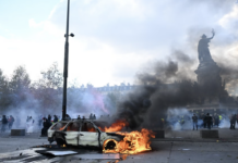 Ola de protestas en Francia deja casi 2,400 detenidos y más de 500 policías heridos: Macron alista mensaje a la nación